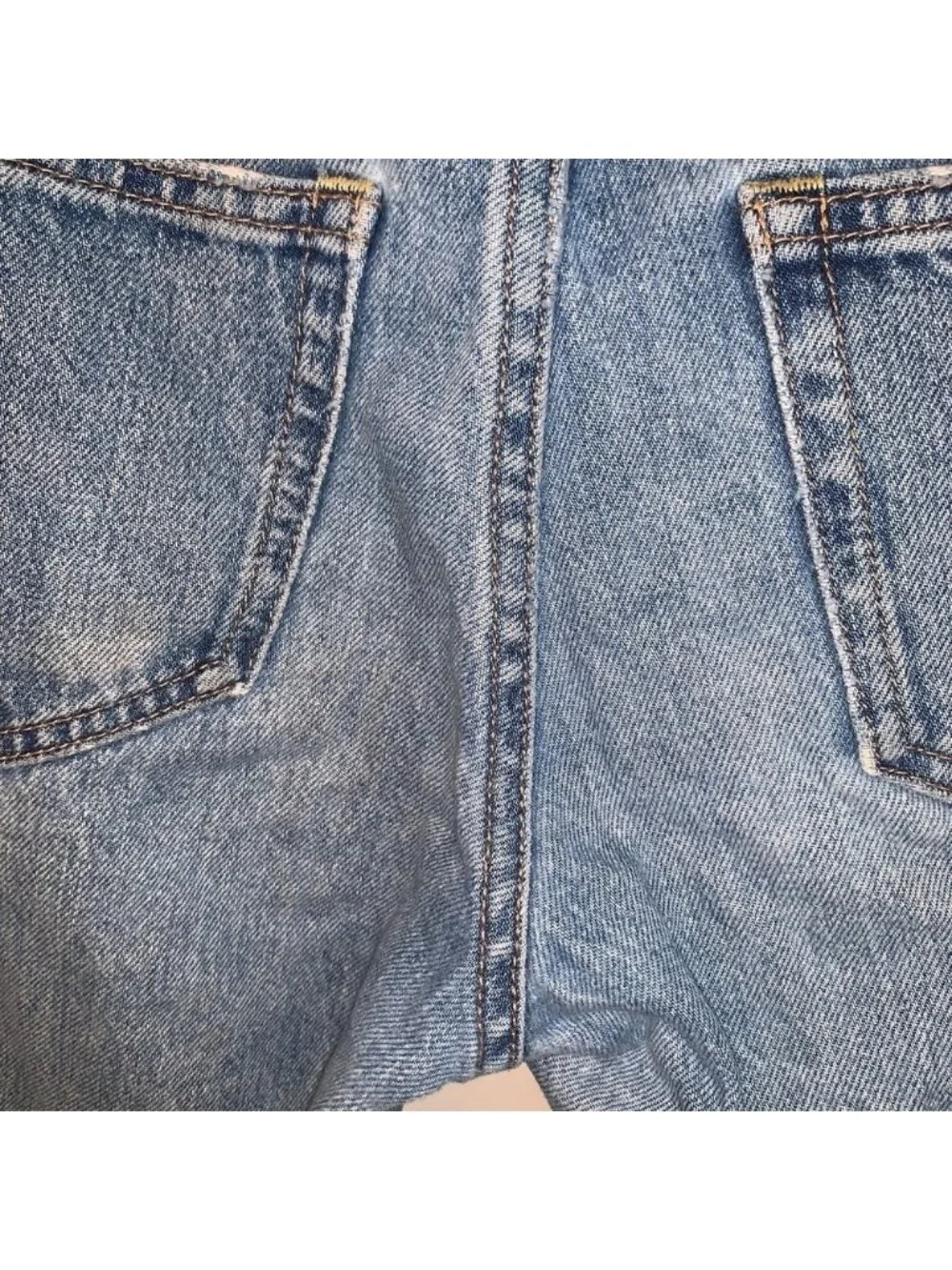 Everlane O-S Boy Friend Distressed Cropped Blue Jeans 25
